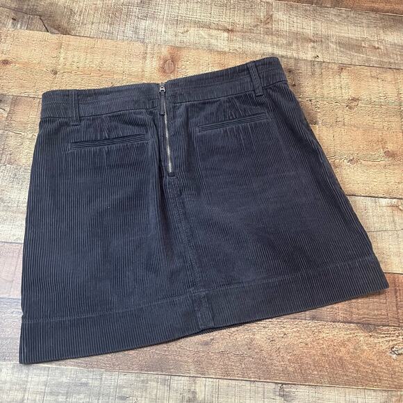 LOFT Women's 100% Cotton Gray Corduroy Back Zip Mini Skirt Sz 8 Preppy Classic - Picture 3 of 3